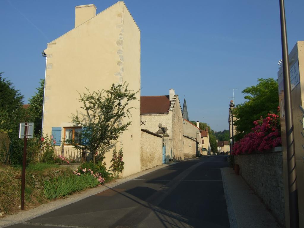 Le vieux vélo Bed and Breakfast Chaptuzat Esterno foto